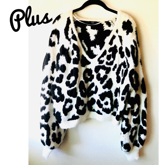 Rue21 Sweaters - Plus Rue+ Cropped Eyelash Cozy Knit Sweater